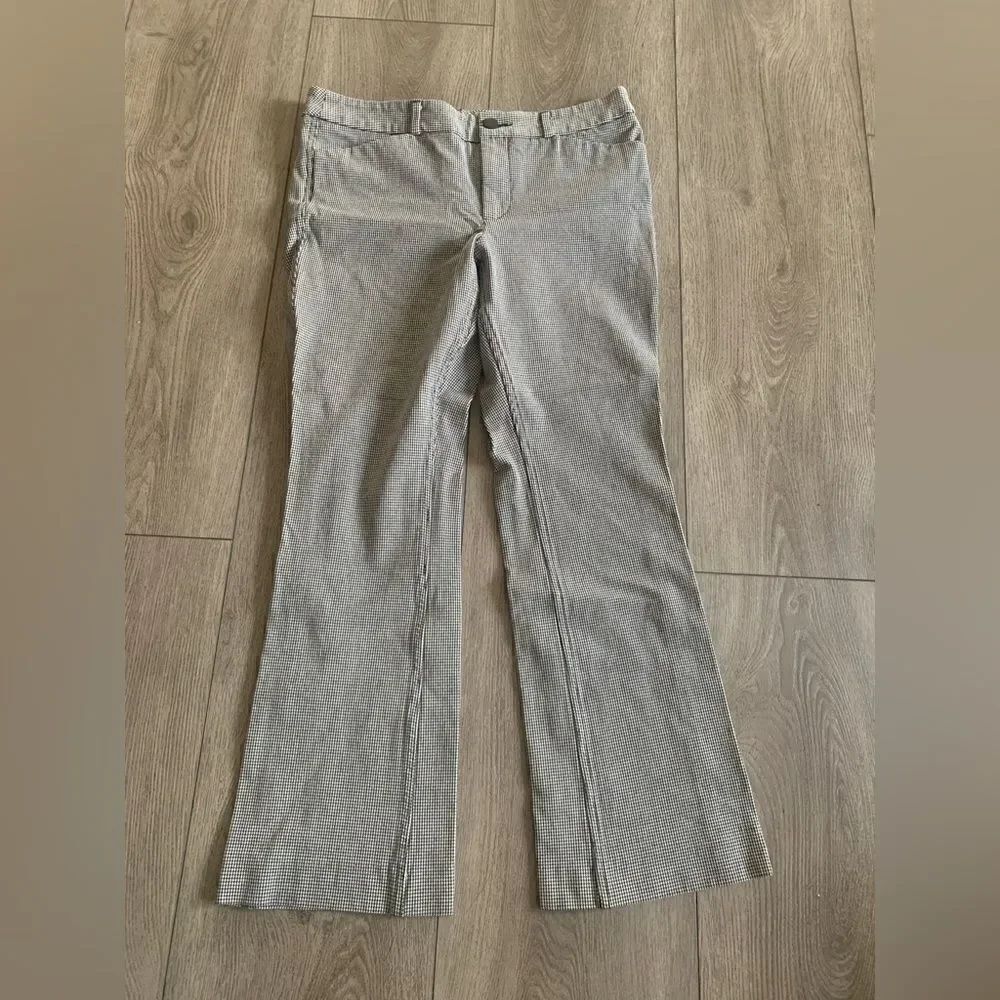 Banana Republic used Sloan dress pants very soft